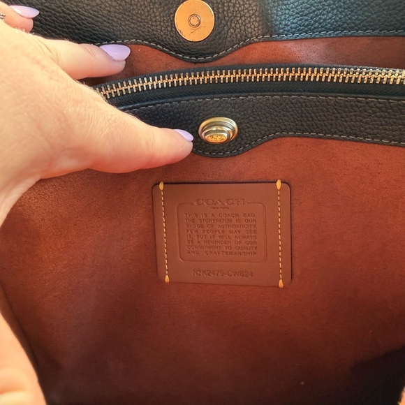 Coach Black Leather Shoulder Bag - Picture 5 of 6